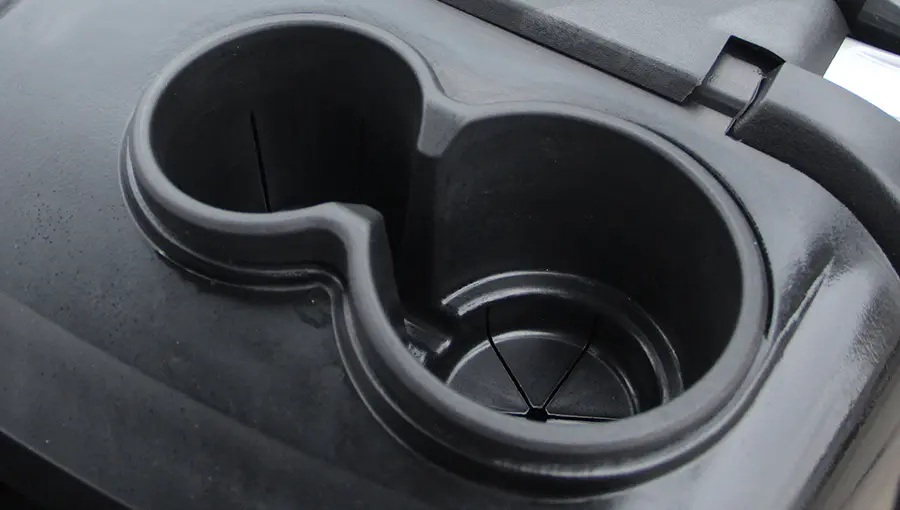 TARA Lander 6 electric golf cart – Cupholder