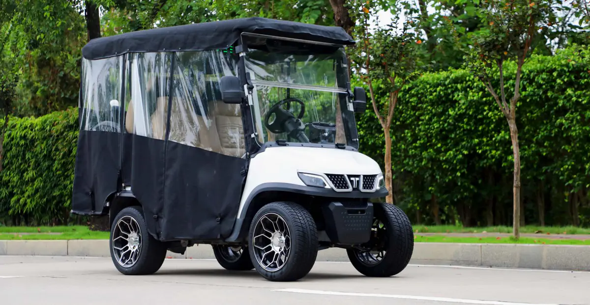 Enclosed golf cart soft enclosure